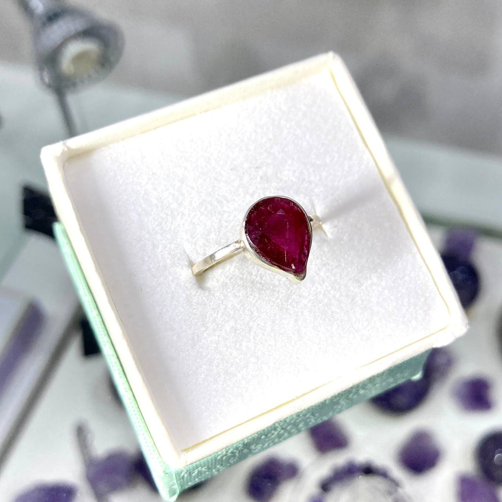 Natural Ruby Teardrop Silver Ring 925