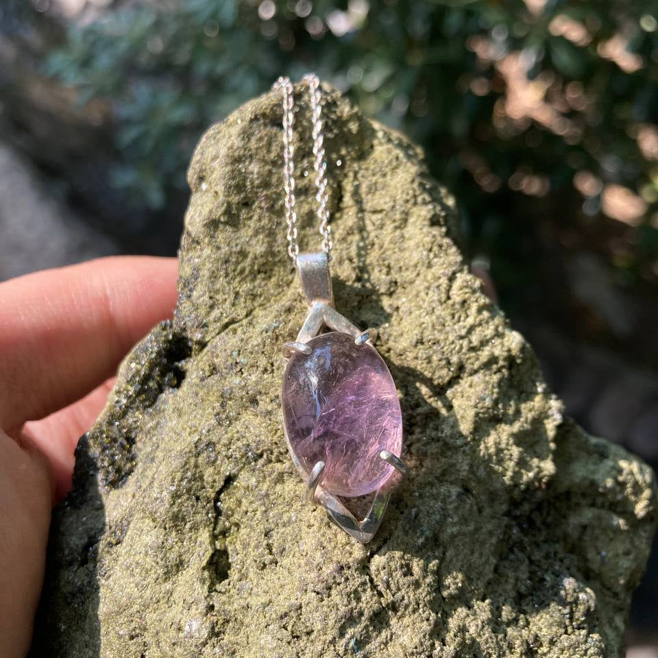 Amethyst Rhombus Silver Pendant